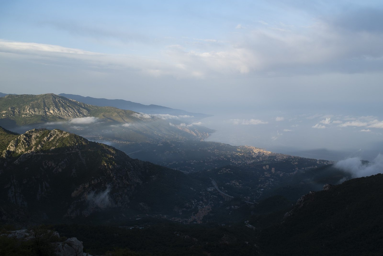 Menton, photographie de Julien Sanine